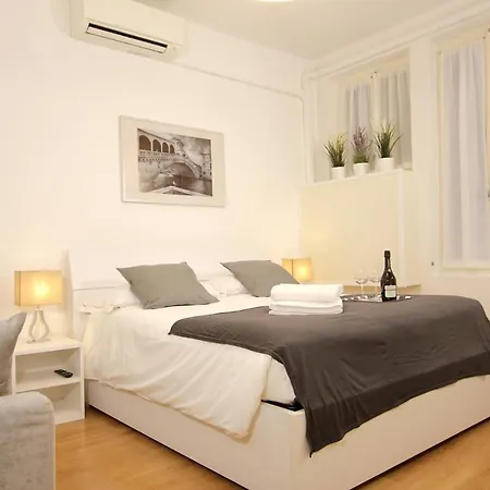 Apartment San Marco Gallery *