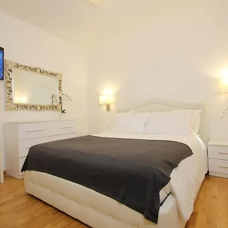 Apartment San Marco Gallery *